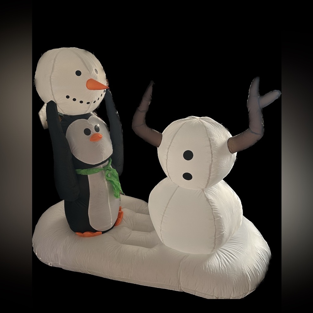 7 Foot Christmas Inflatable Penguin & Snowman Outdoor Decorations Winter Holiday - Picture 2 of 8